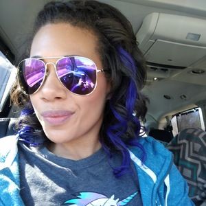 Meet your Posher, Robin